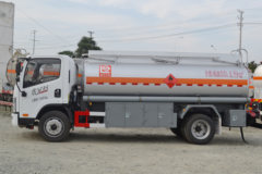 解放 虎VH 120马力 4X2 加油车(双达牌)(ZLQ5083GJYQD)