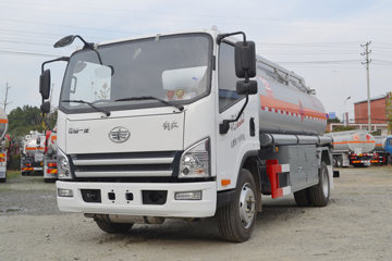 解放 虎VH 120马力 4X2 加油车(双达牌)(ZLQ5083GJYQD)