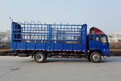 凯马 凯捷M8 180马力 4X2 6.7米排半仓栅式载货车(KMC5180CCYA57P5)