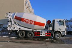 联合卡车U350 350马力 6X4 4.1方混凝土搅拌车底盘(4.769速比)(QCC5252GJBD654-E)