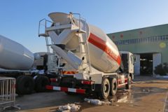 联合卡车U350 350马力 6X4 4.1方混凝土搅拌车底盘(4.769速比)(QCC5252GJBD654-E)