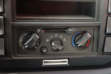 ����ʮͨ T3���� 130���� 3.8���Ű��դʽ�Ῠ(STQ5043CCYN5)ͼƬ