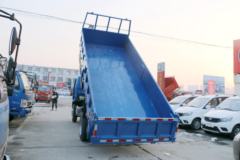 飞碟奥驰 X3系列 156马力 4X2 5.26米自卸车 飞碟奥驰 X3系列 156马力 4X2 5.26米自卸车