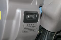 飞碟奥驰 X3系列 156马力 4X2 5.26米自卸车 飞碟奥驰 X3系列 156马力 4X2 5.26米自卸车