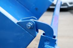 飞碟奥驰 X3系列 156马力 4X2 5.26米自卸车 飞碟奥驰 X3系列 156马力 4X2 5.26米自卸车