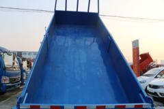 飞碟奥驰 X3系列 156马力 4X2 5.26米自卸车 飞碟奥驰 X3系列 156马力 4X2 5.26米自卸车