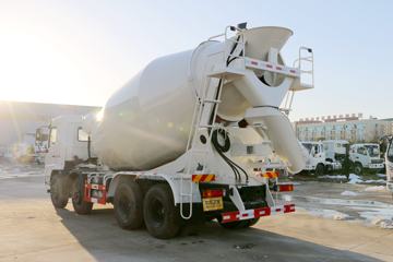 轩德X6&nbsp;混凝土搅拌车外观                                                图片