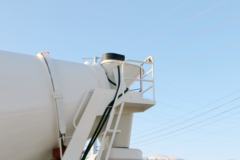 陕汽商用车 轩德X6 300马力 8X4 7.4方混凝土搅拌运输车(SX5310GJBGP5326) 陕汽商用车 轩德X6 300马力 8X4 7.4方混凝土搅拌运输车(SX5310GJBGP5326)