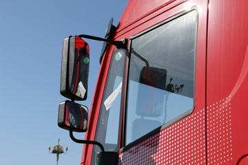 �������� ��ʨM500 390���� 8X4 �����������䳵(CQ5316GFLHTVG466H)ͼƬ