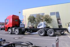 上汽红岩 杰狮M500 390马力 8X4 粉粒物料运输车(CQ5316GFLHTVG466H)