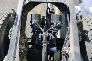 �������� ��ʨM500 390���� 8X4 �����������䳵(CQ5316GFLHTVG466H)ͼƬ