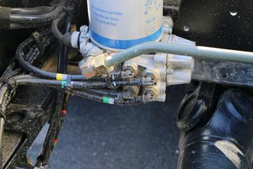 �������� ��ʨM500 390���� 8X4 �����������䳵(CQ5316GFLHTVG466H)ͼƬ