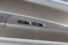 一汽红塔 解放公狮 116马力 3.83米排半栏板轻卡(CA1040K6L3E5-2)