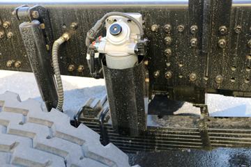 �������� ��ʨM500 390���� 8X4 �����������䳵(CQ5316GFLHTVG466H)ͼƬ