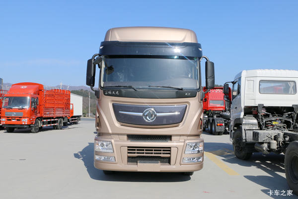 东风商用车 天龙旗舰KX 2018款北方版 520马力 6X4牵引车