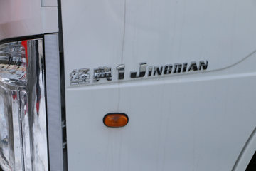 һ������ ��ž���1ϵ 78���� 4X2 3.02����ж��(CA3040K3LE5)ͼƬ