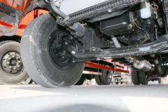 东风商用车 天锦中卡 180马力 4X2 6.75米仓栅式载货车(DFH5180CCYBX3JV)
