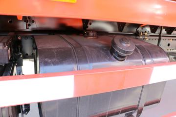 �������ó� ����п� 160���� 4X2 6.75�ײ�դʽ�ػ���ͼƬ
