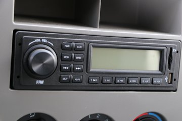 һ������ ��ž���1ϵ 78���� 4X2 3.02����ж��(CA3040K3LE5)ͼƬ