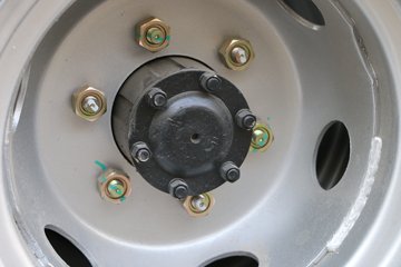 һ������ ��ž���1ϵ 78���� 4X2 3.02����ж��(CA3040K3LE5)ͼƬ