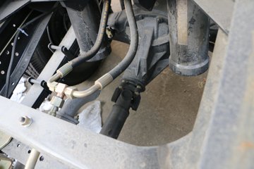 һ������ ��ž���1ϵ 78���� 4X2 3.02����ж��(CA3040K3LE5)ͼƬ