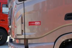 东风商用车 天龙旗舰KX 2018款 450马力 6X4牵引车