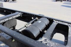 东风商用车 天锦中卡 180马力 4X2 6.2米栏板载货车(DFH1120B1)