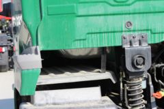 东风商用车 天锦中卡 180马力 4X2 6.2米栏板载货车(DFH1120B1)