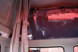 远威&nbsp;牵引车驾驶室                                               图片