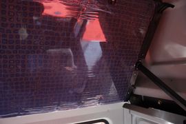 远威&nbsp;牵引车驾驶室                                               图片