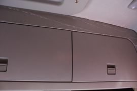 远威&nbsp;牵引车驾驶室                                               图片