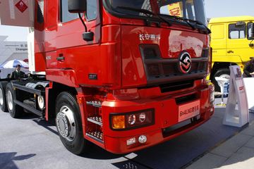 远威 牵引车外观                                                图片