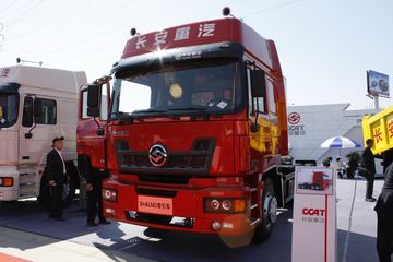 远威 牵引车外观                                                图片