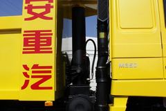 江铃重汽 远威重卡 350马力 8X4 7.6米LNG自卸车(SXQ3310M7N-4)