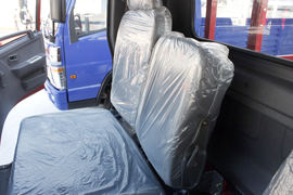 旗龙&nbsp;载货车驾驶室                                               图片