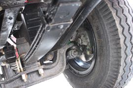 旗龙&nbsp;载货车底盘                                                图片