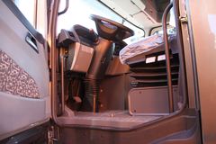 北奔 V3重卡 375马力 6X4 牵引车(ND4251B34J7)