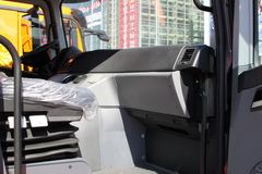 北奔 V3重卡 375马力 6X4 牵引车(ND4251B34J7)