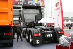 北奔 V3重卡 375马力 6X4 牵引车(ND4251B34J7)