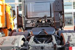 北奔 V3重卡 375马力 6X4 牵引车(ND4251B34J7)