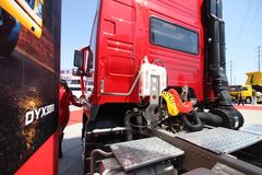 大运 290马力 4X2 牵引车(高顶)(CGC4180PB34WPD3A)