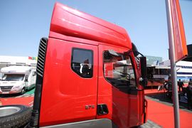 乘龙M5&nbsp;牵引车外观                                                图片