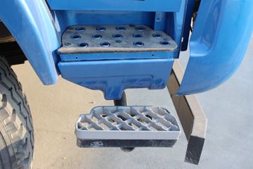 �ɵ��³� D3ϵ�� 170���� 4X2 ƽ�����䳵ͼƬ