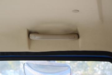 �ɵ��³� D3ϵ�� 170���� 4X2 ƽ�����䳵ͼƬ