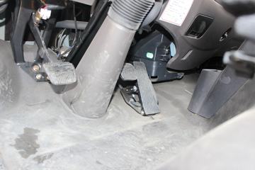 �ɵ��³� D3ϵ�� 170���� 4X2 ƽ�����䳵ͼƬ