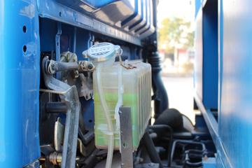 �ɵ��³� D3ϵ�� 170���� 4X2 ƽ�����䳵ͼƬ