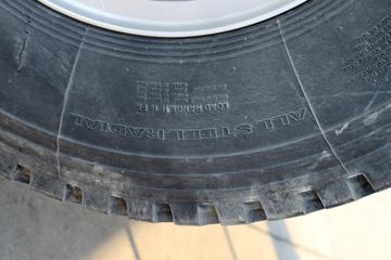 �ɵ��³� D3ϵ�� 170���� 4X2 ƽ�����䳵ͼƬ