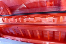 力拓T15&nbsp;自卸车驾驶室                                               图片