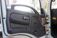 飞碟奥驰 D3系列 116马力 4X2 1.5方混凝土搅拌车(YZR5080GJBFD)