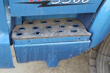 �ɵ��³� D3ϵ�� 116���� 4X2 ƽ�����䳵ͼƬ